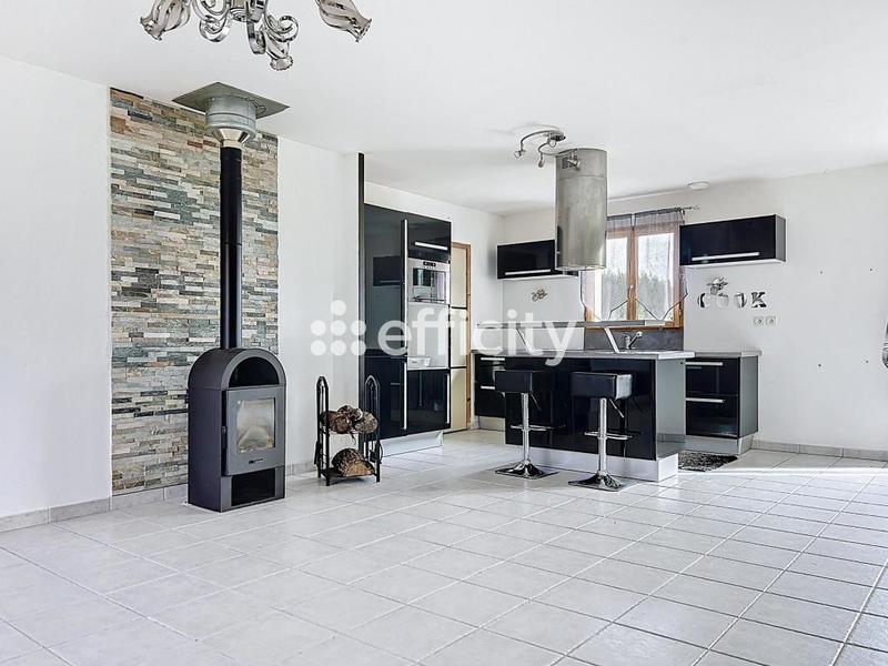 Maison - 88 m² - 4 pièces