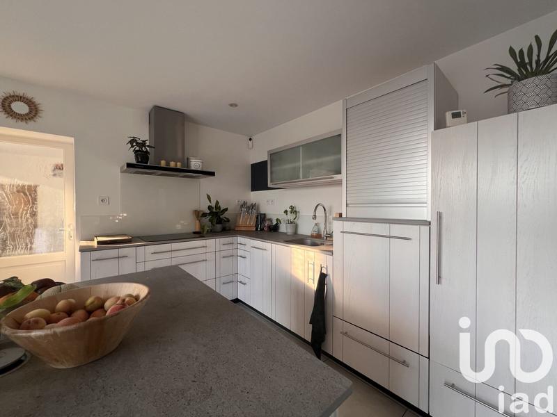 Maison - 210 m² - 10 pièces