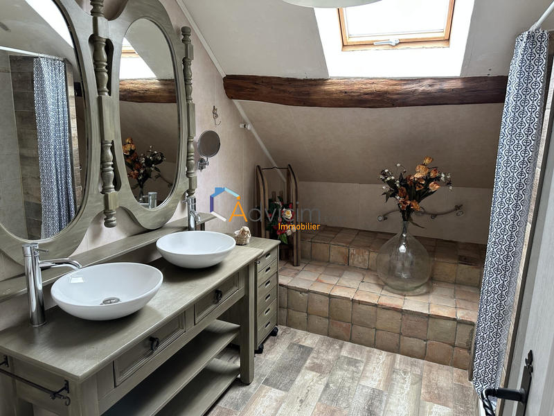 Maison - 198 m² - 5 pièces