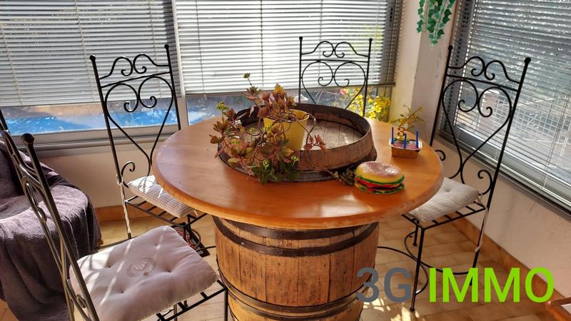 Maison - 187 m² - 7 pièces