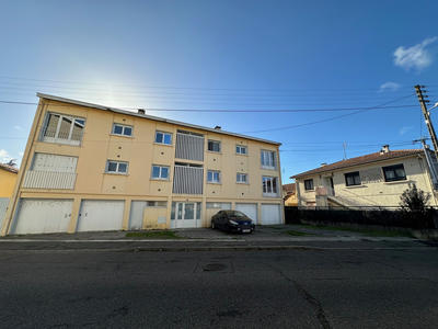 Appartement ancien - 64 m² - 4 pièces