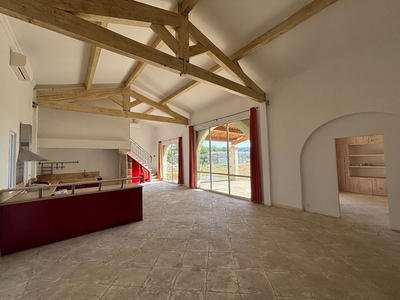 Maison - 184 m² - 4 pièces