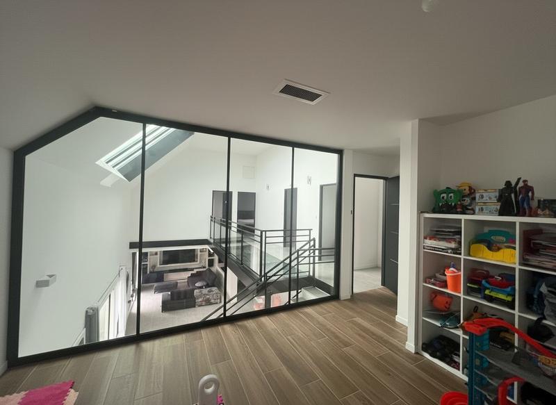 Maison - 248 m² - 7 pièces