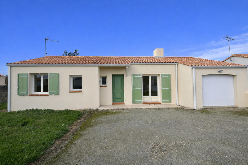 Maison - 90 m² - 4 pièces