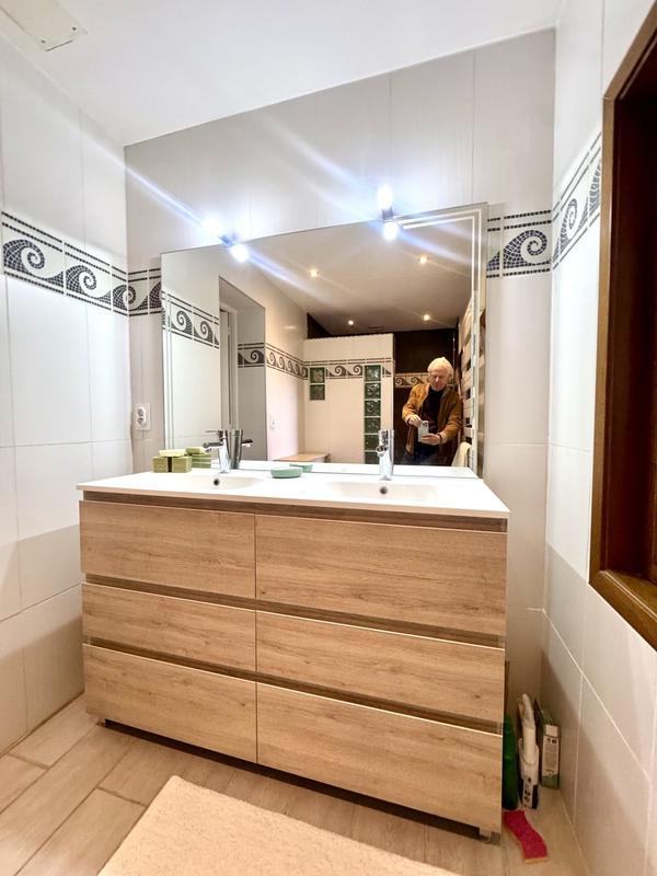 Maison - 230 m² - 8 pièces