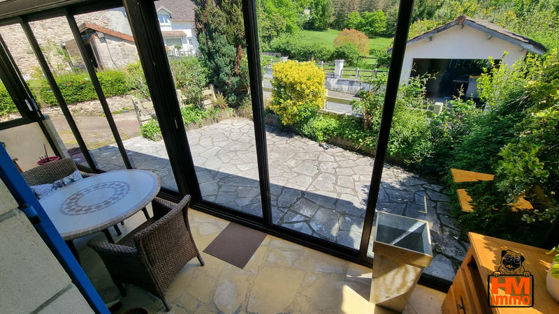 Demeure - 121 m² - 8 pièces