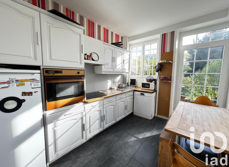 Maison - 143 m² - 7 pièces