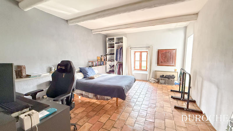 Mas - 318 m² - 11 pièces