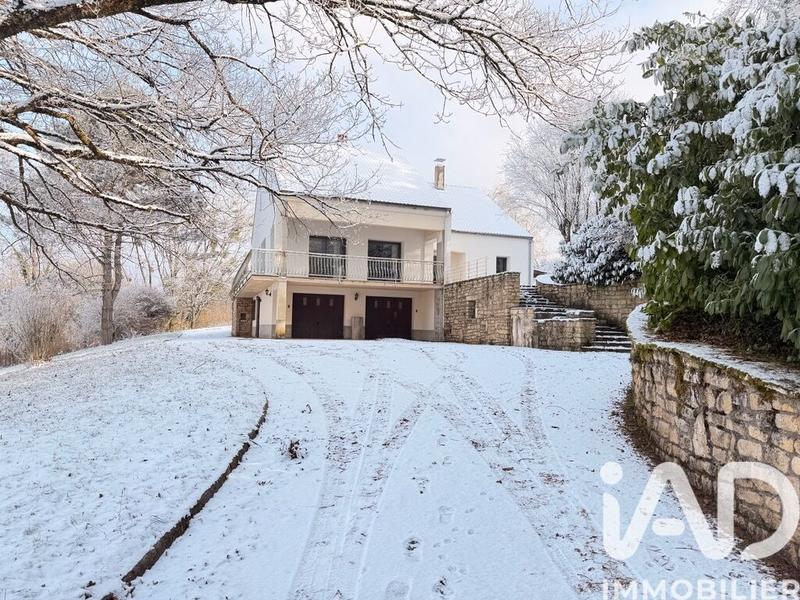 Maison - 171 m² - 7 pièces