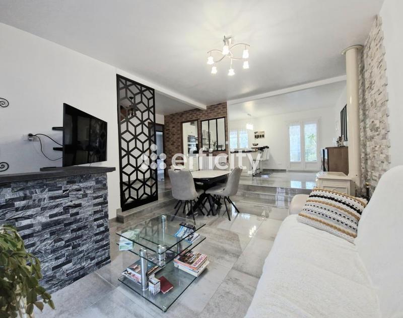 Maison - 123 m² - 5 pièces