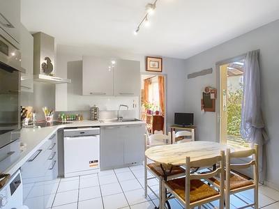 Maison - 144 m² - 6 pièces