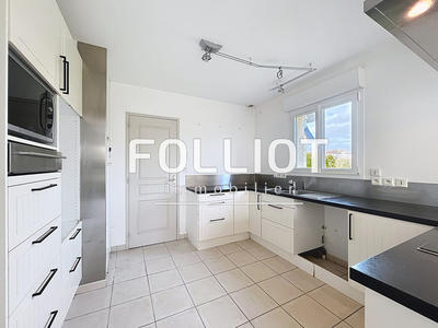 Maison - 76 m² - 4 pièces