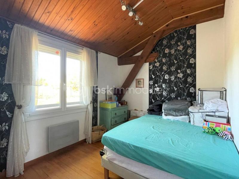 Maison traditionnelle - 143 m² - 6 pièces