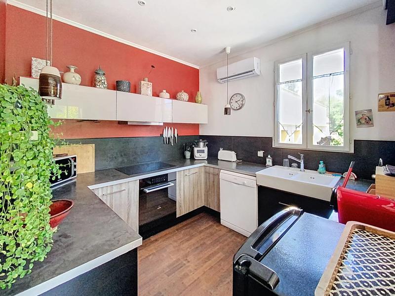 Maison - 165 m² - 8 pièces