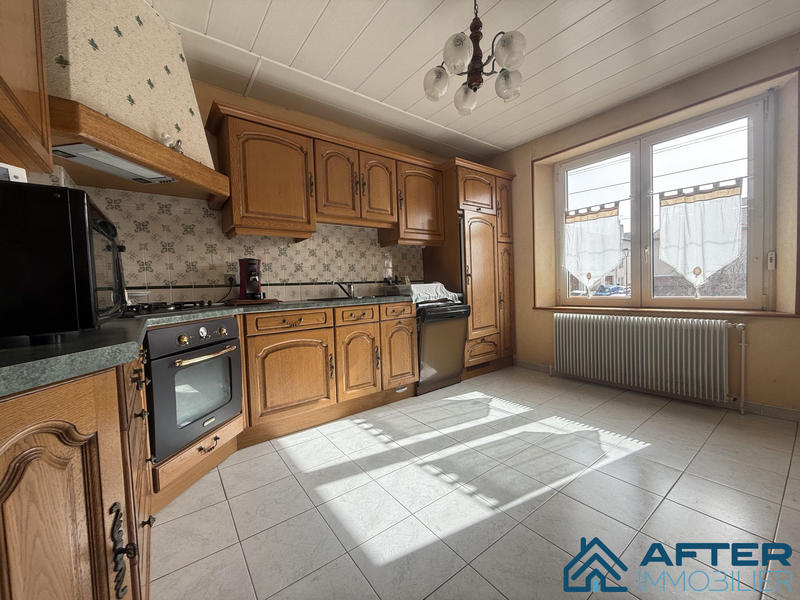 Maison - 140 m² - 6 pièces