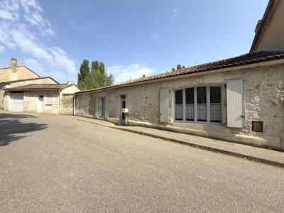 Maison - 300 m² - 7 pièces