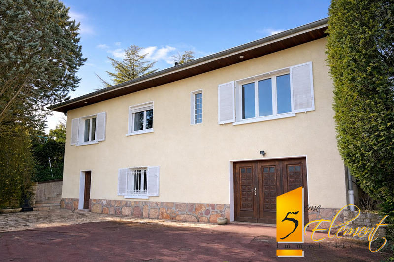 Maison traditionnelle - 127 m² - 4 pièces