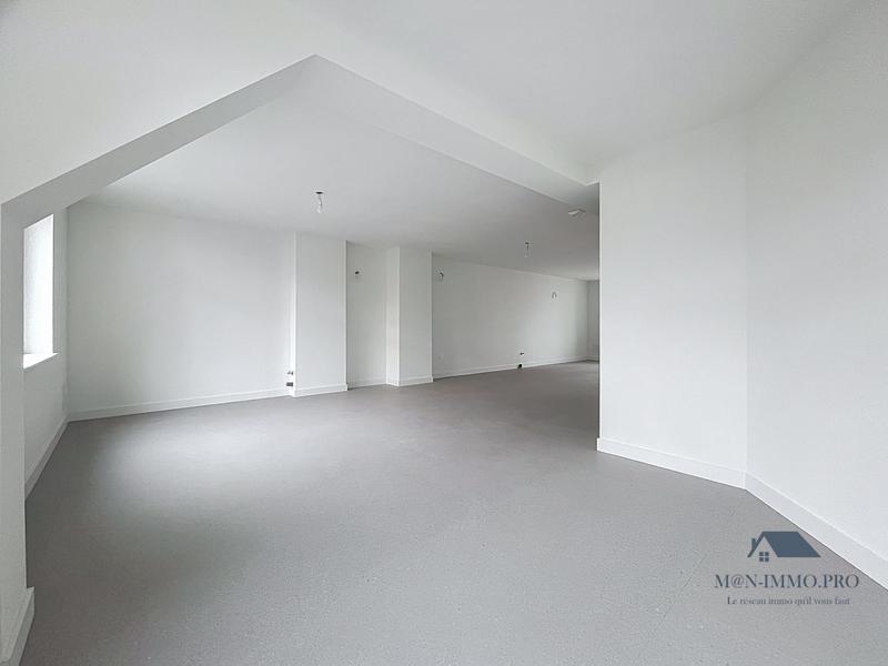 Bureau - 74 m² - 1 pièce