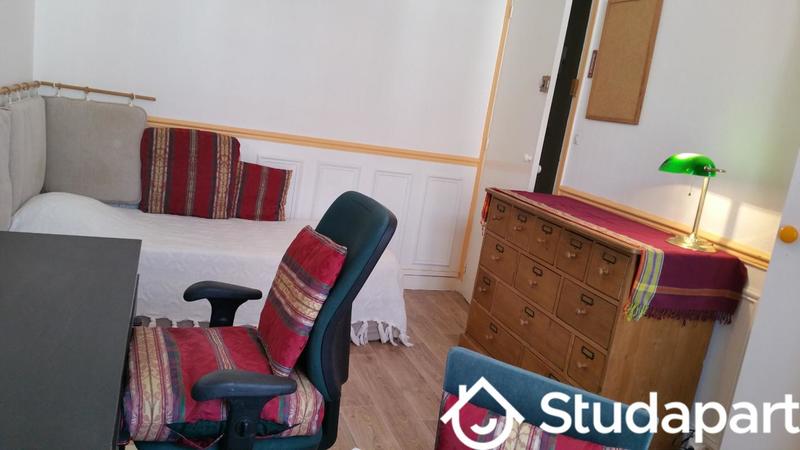 Chambre - 12 m² - 1 pièce