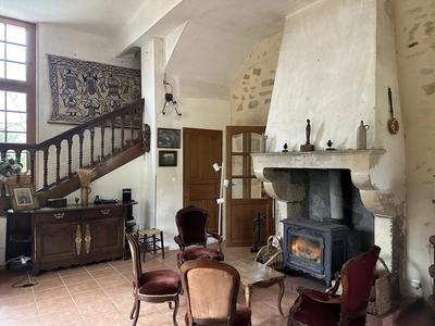 Propriété - 440 m² - 19 pièces