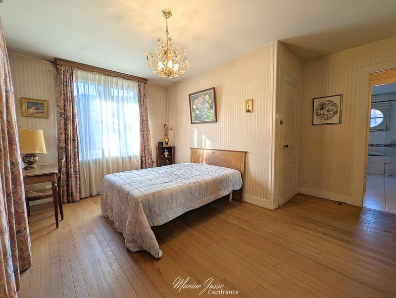 Maison - 186 m² - 7 pièces