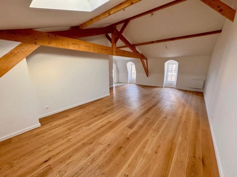 Appartement - 97 m² - 4 pièces