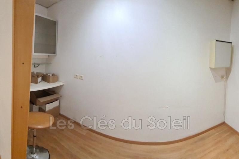 Bureau - 71 m² - 5 pièces