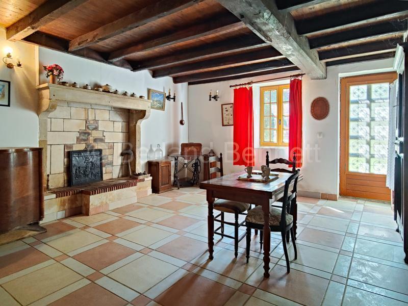 Maison en pierre - 204 m² - 8 pièces