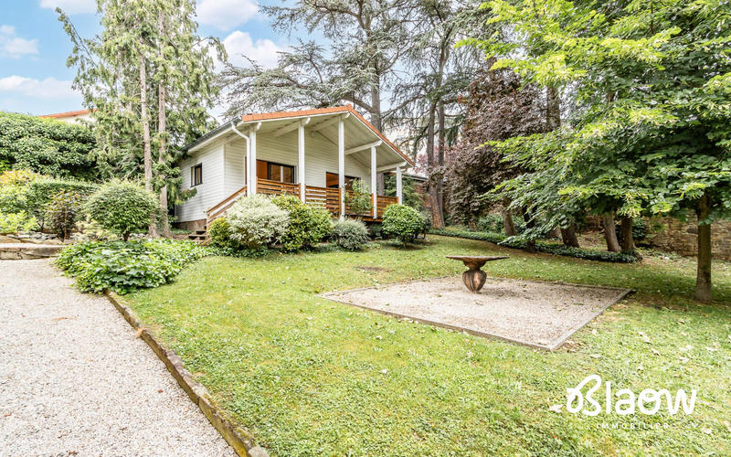 Maison - 345 m² - 18 pièces