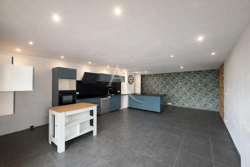 Appartement - 94 m² - 4 pièces