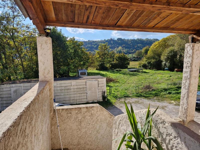 Maison - 355 m² - 6 pièces