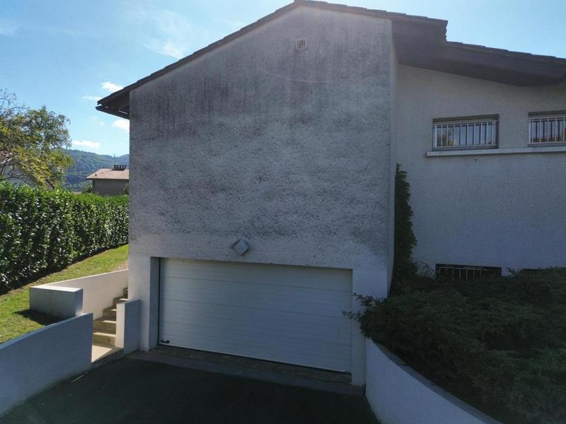 Maison - 227 m² - 6 pièces