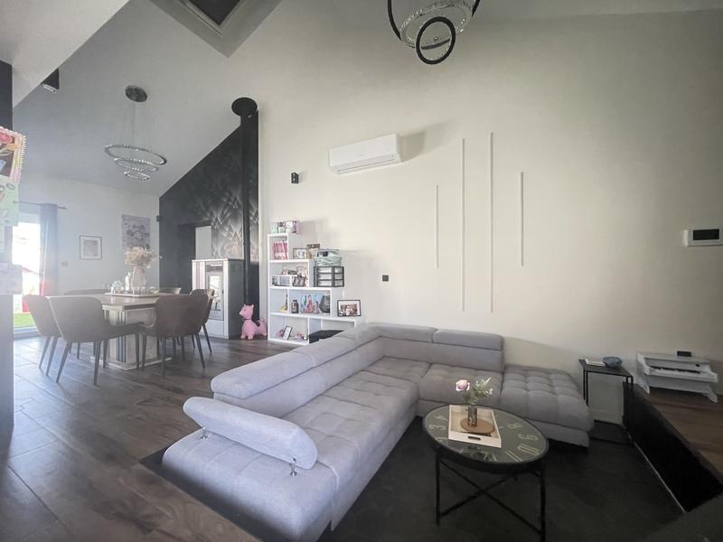 Maison - 142 m² - 5 pièces