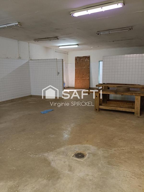 Local commercial - 1 620 m² - 1 pièce