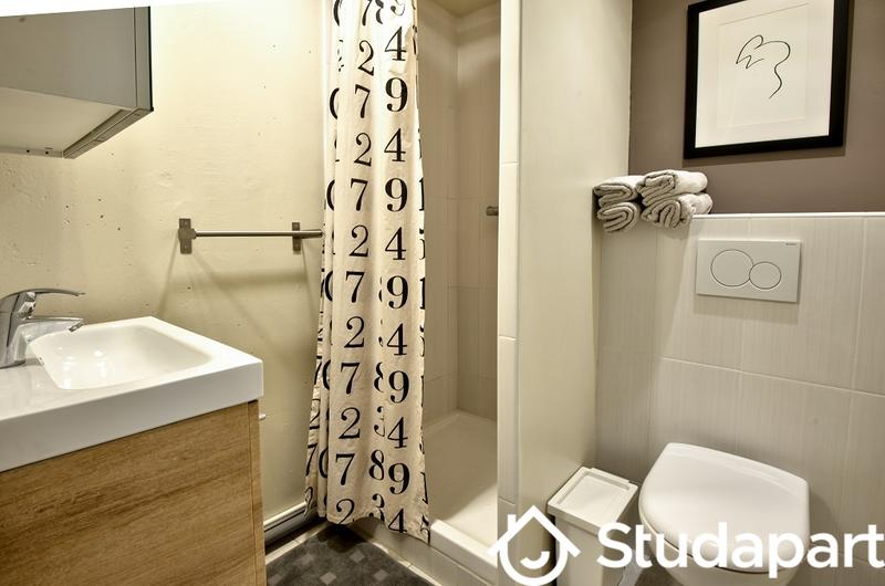 Chambre - 12 m² - 1 pièce