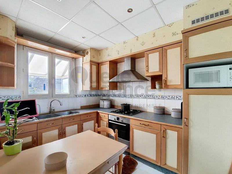 Maison en pierre - 101 m² - 6 pièces