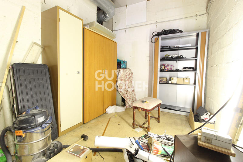 Maison - 408 m² - 4 pièces