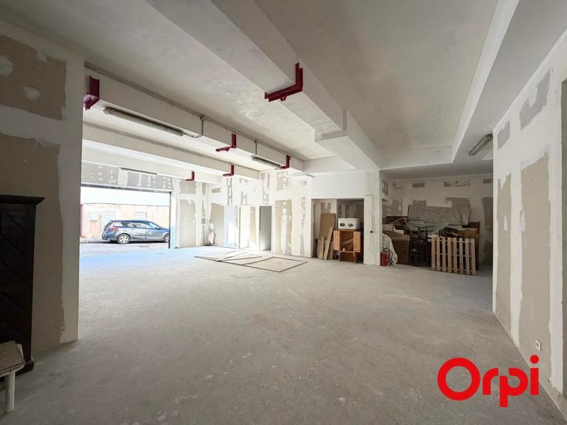 Loft - 128 m² - 4 pièces