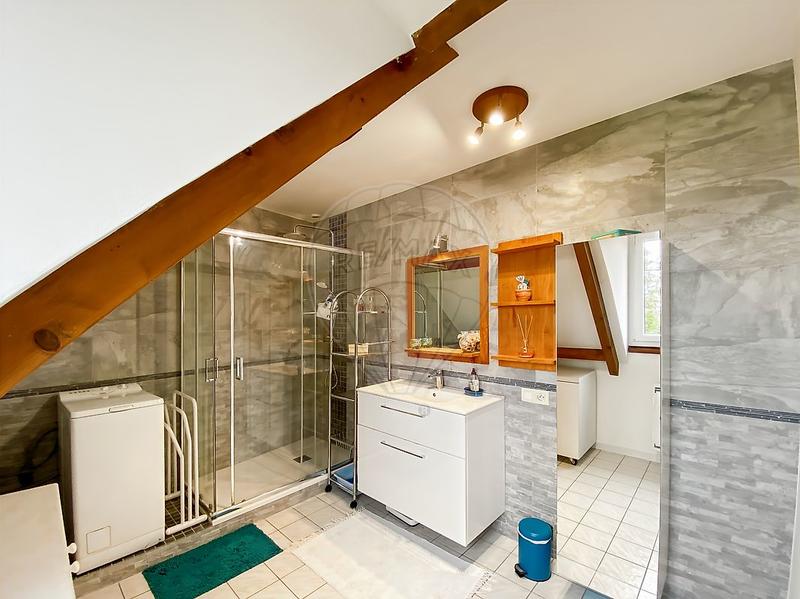 Appartement - 84 m² - 3 pièces