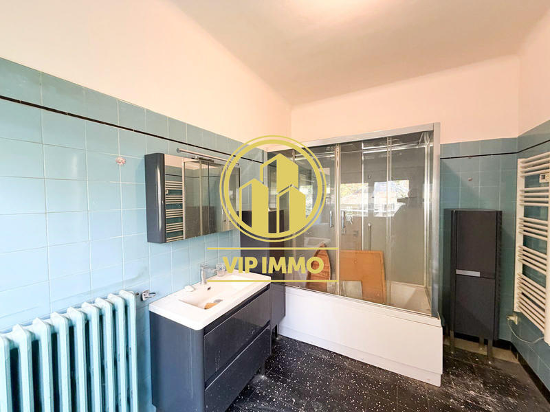 Maison - 188 m² - 7 pièces