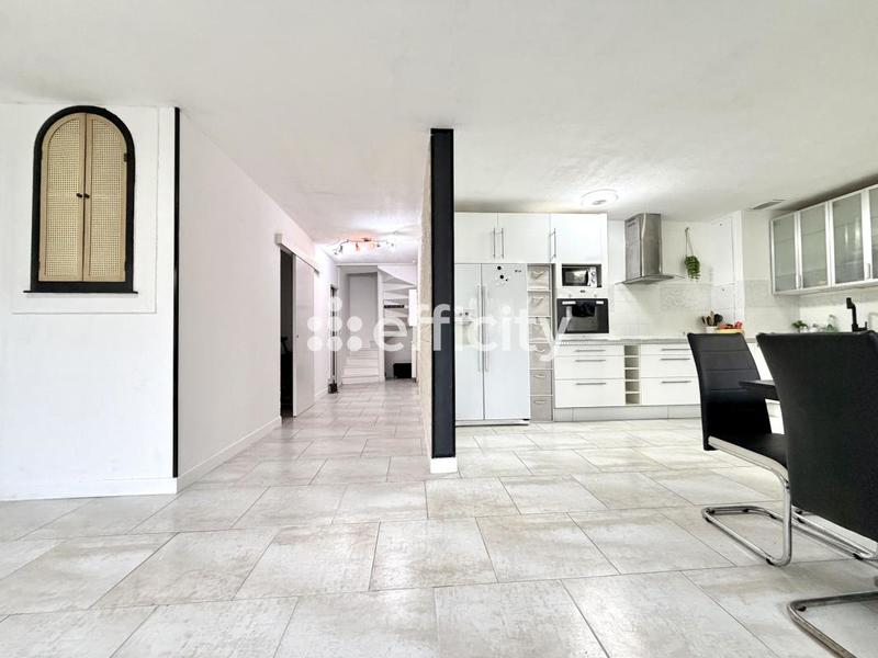 Appartement - 92 m² - 4 pièces