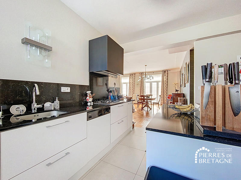 Appartement - 208 m² - 7 pièces