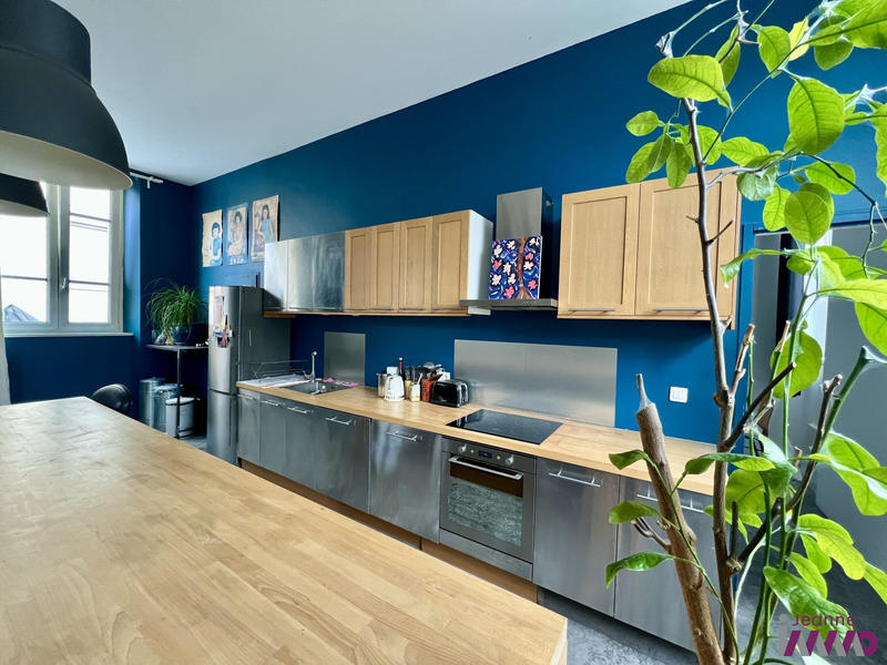 Appartement - 115 m² - 2 pièces