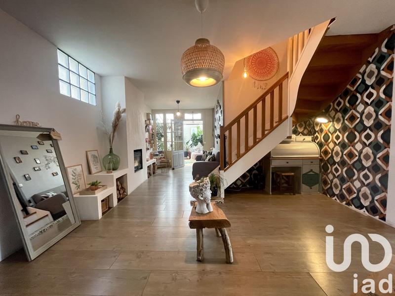 Maison - 248 m² - 10 pièces