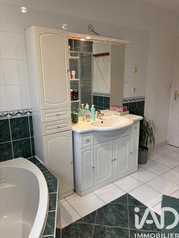 Maison de village - 96 m² - 4 pièces