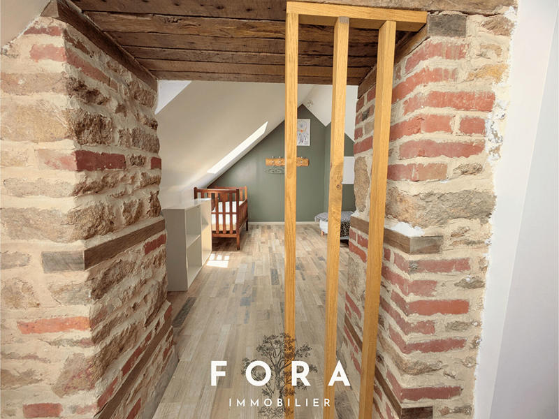 Maison - 140 m² - 6 pièces