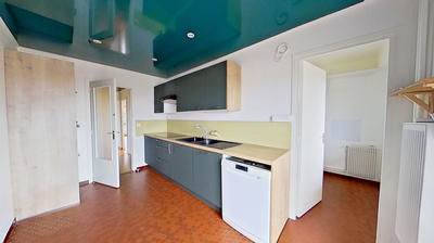 Appartement - 110 m² - 4 pièces