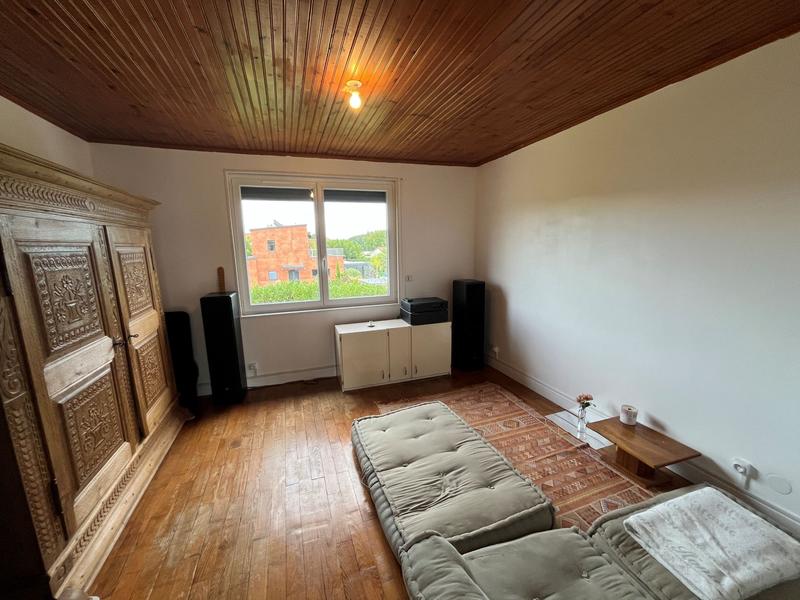 Maison - 80 m² - 5 pièces