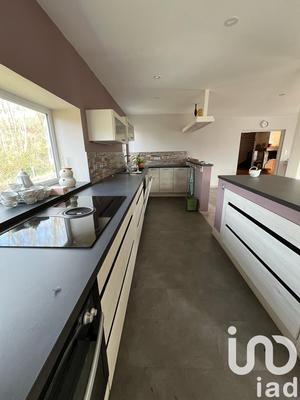 Maison - 267 m² - 6 pièces