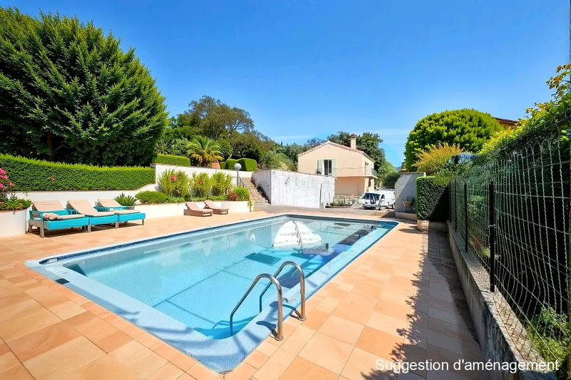 Maison - 195 m² - 8 pièces